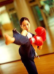 初学打沙袋，应注意哪些方面避免受伤？
